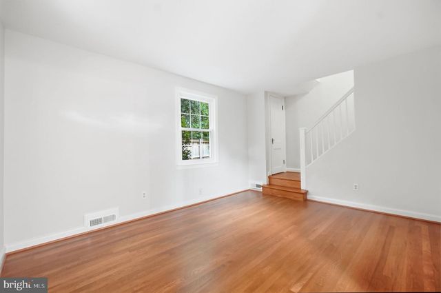 3731 2ND ST S, Arlington, VA 22204