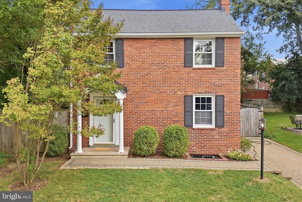 3731 2ND ST S, Arlington, VA 22204