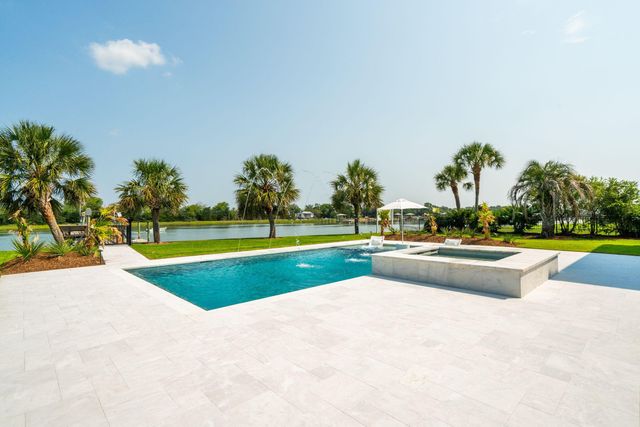 11 Tabby Lane, Isle Of Palms, SC 29451