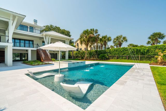 11 Tabby Lane, Isle Of Palms, SC 29451