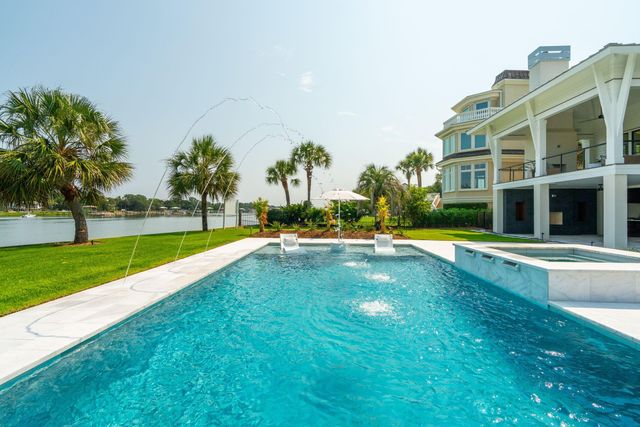 11 Tabby Lane, Isle Of Palms, SC 29451