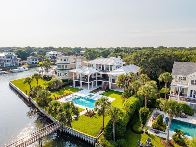 11 Tabby Lane, Isle Of Palms, SC 29451