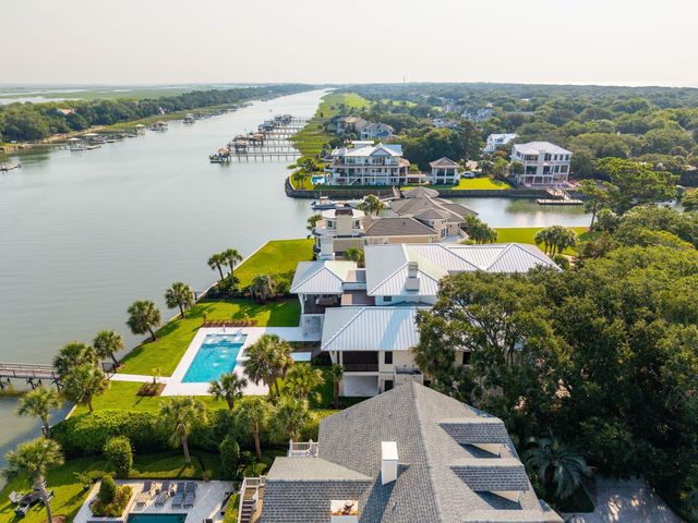 11 Tabby Lane, Isle Of Palms, SC 29451
