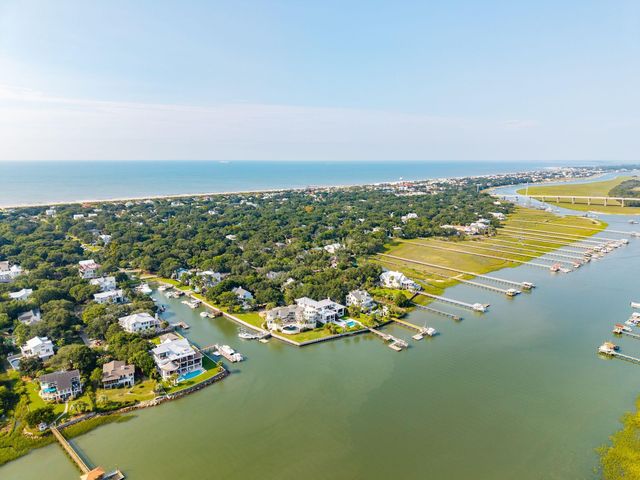 11 Tabby Lane, Isle Of Palms, SC 29451