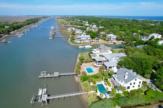 11 Tabby Lane, Isle Of Palms, SC 29451