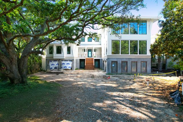 11 Tabby Lane, Isle Of Palms, SC 29451
