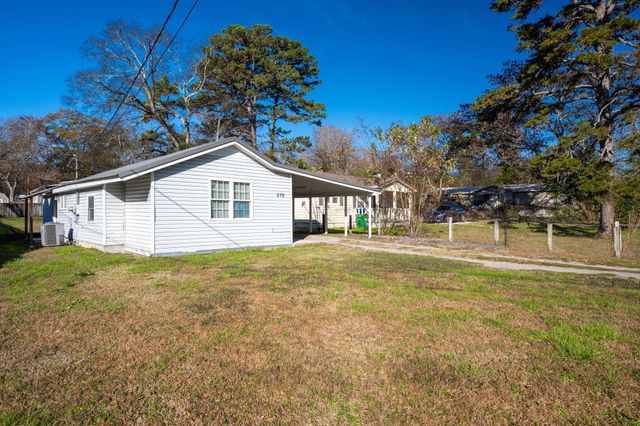 276 S Center Street, Rossville, GA 30741