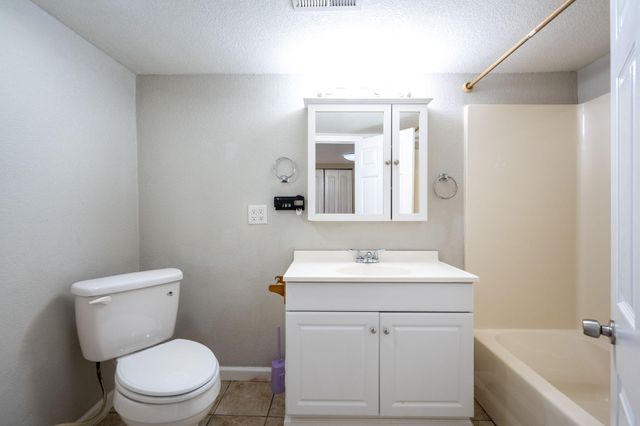 276 S Center Street, Rossville, GA 30741