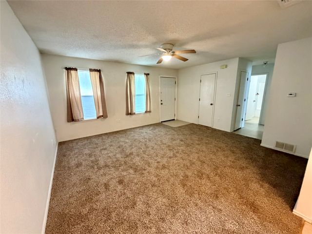 1708 Overland Drive, Cleburne, TX 76033