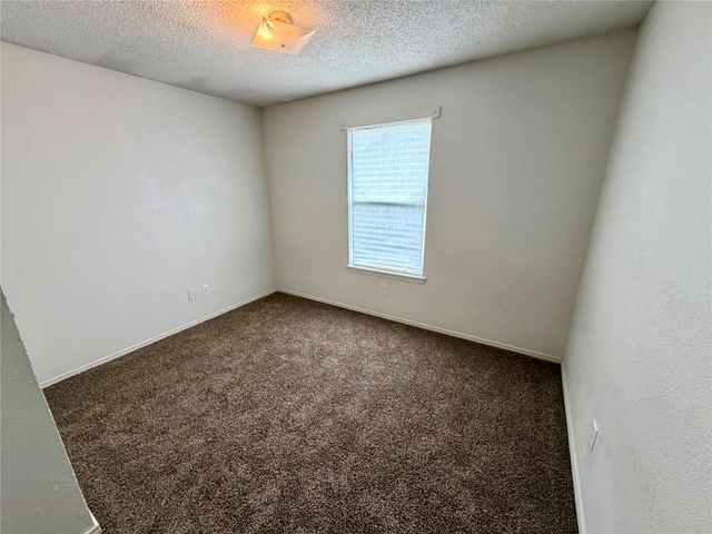 1708 Overland Drive, Cleburne, TX 76033