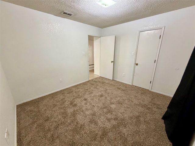 1708 Overland Drive, Cleburne, TX 76033