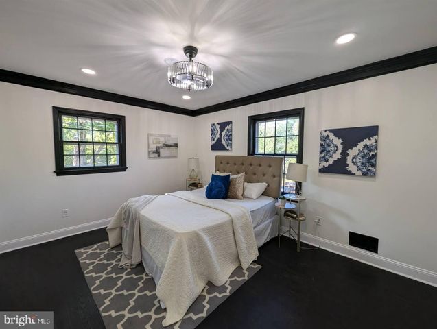 2208 WAKEFIELD ST, Alexandria, VA 22308