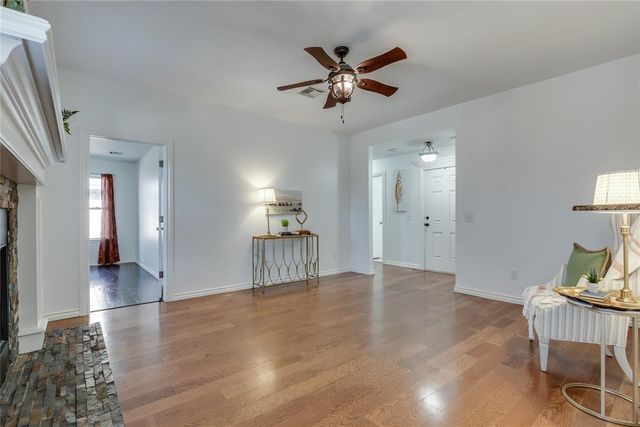 202 N Westminster Way, Mustang, OK 73064