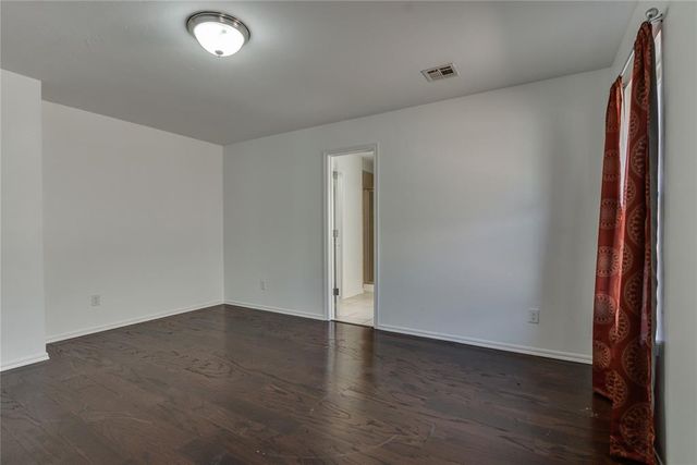 202 N Westminster Way, Mustang, OK 73064