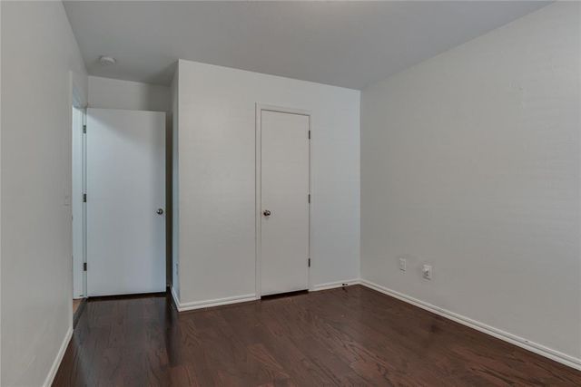 202 N Westminster Way, Mustang, OK 73064