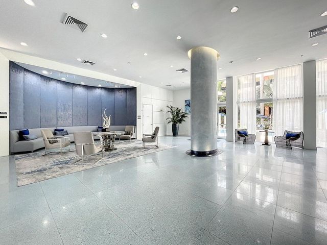 18800 NE 29th Avenue 816, Aventura, FL 33180