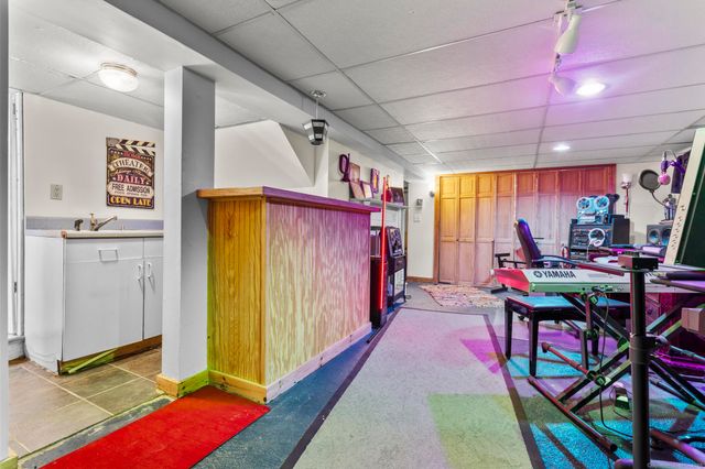 5 Van Rose Drive, North Haven, CT 06473