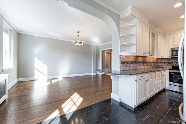 26 E Parkway 14A, Scarsdale, NY 10583