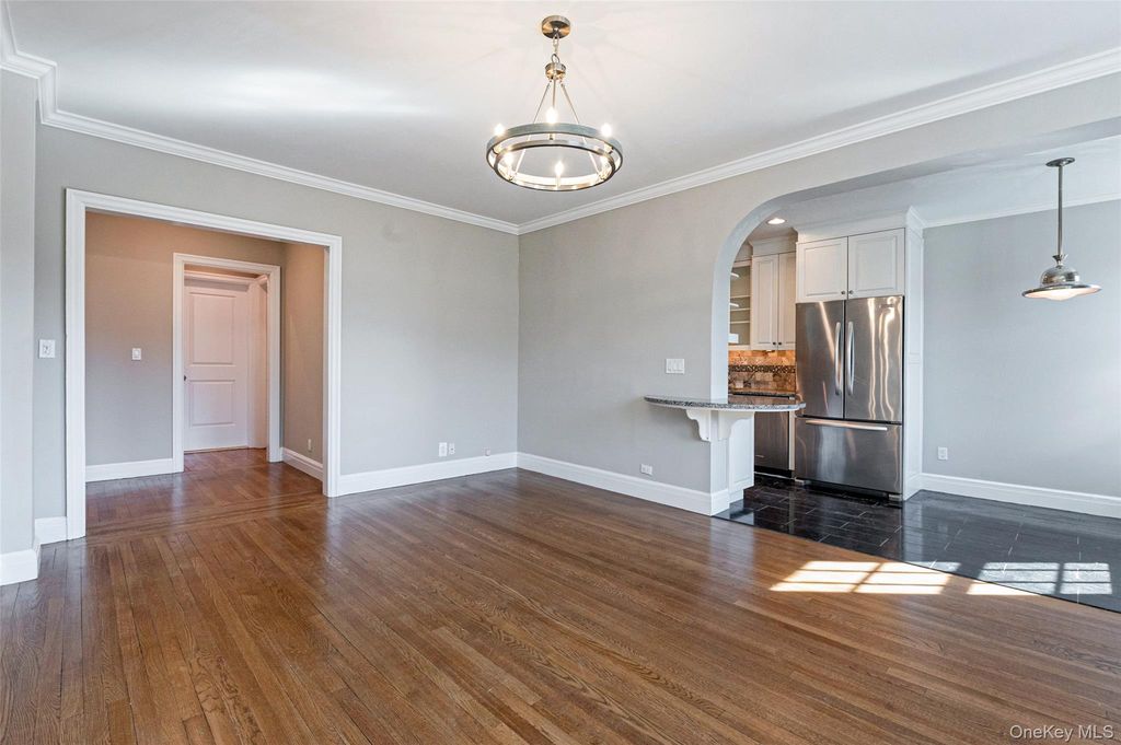 26 E Parkway 14A, Scarsdale, NY 10583