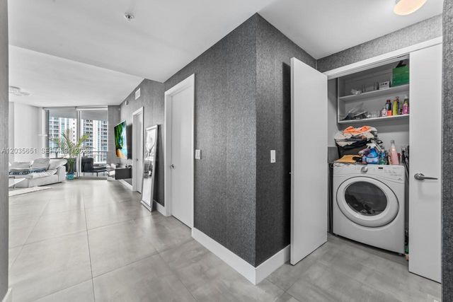 17111 Biscayne Boulevard 503, North Miami Beach, FL 33160