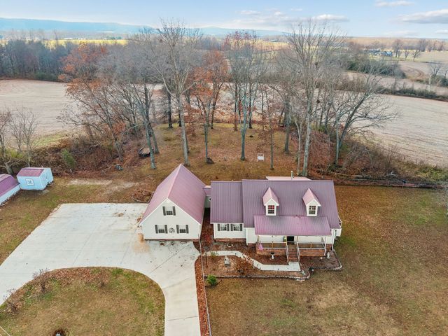 524 Willie Jarvis Rd, Sparta, TN 38583