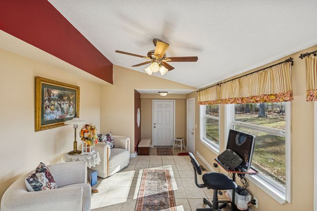 524 Willie Jarvis Rd, Sparta, TN 38583