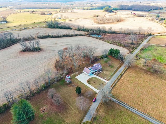 524 Willie Jarvis Rd, Sparta, TN 38583