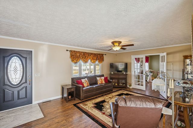 524 Willie Jarvis Rd, Sparta, TN 38583