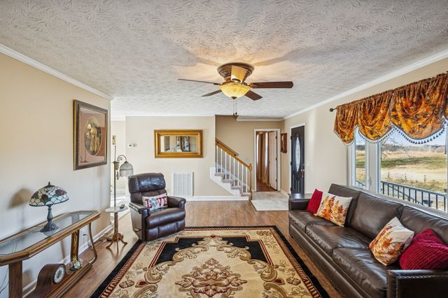 524 Willie Jarvis Rd, Sparta, TN 38583