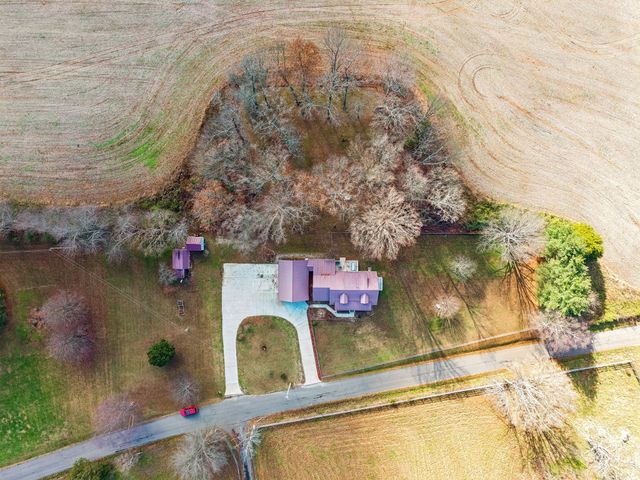 524 Willie Jarvis Rd, Sparta, TN 38583