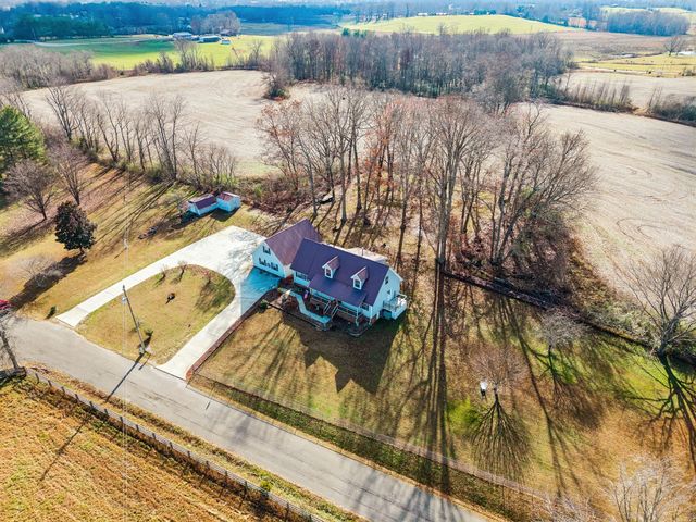 524 Willie Jarvis Rd, Sparta, TN 38583