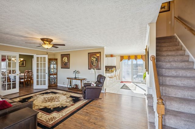 524 Willie Jarvis Rd, Sparta, TN 38583