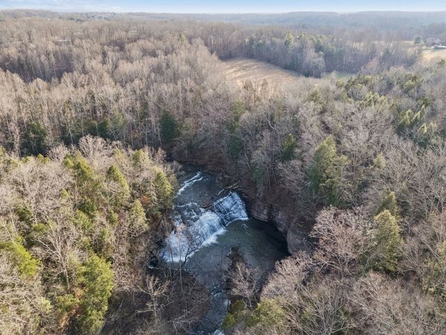 524 Willie Jarvis Rd, Sparta, TN 38583