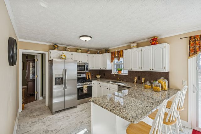 524 Willie Jarvis Rd, Sparta, TN 38583