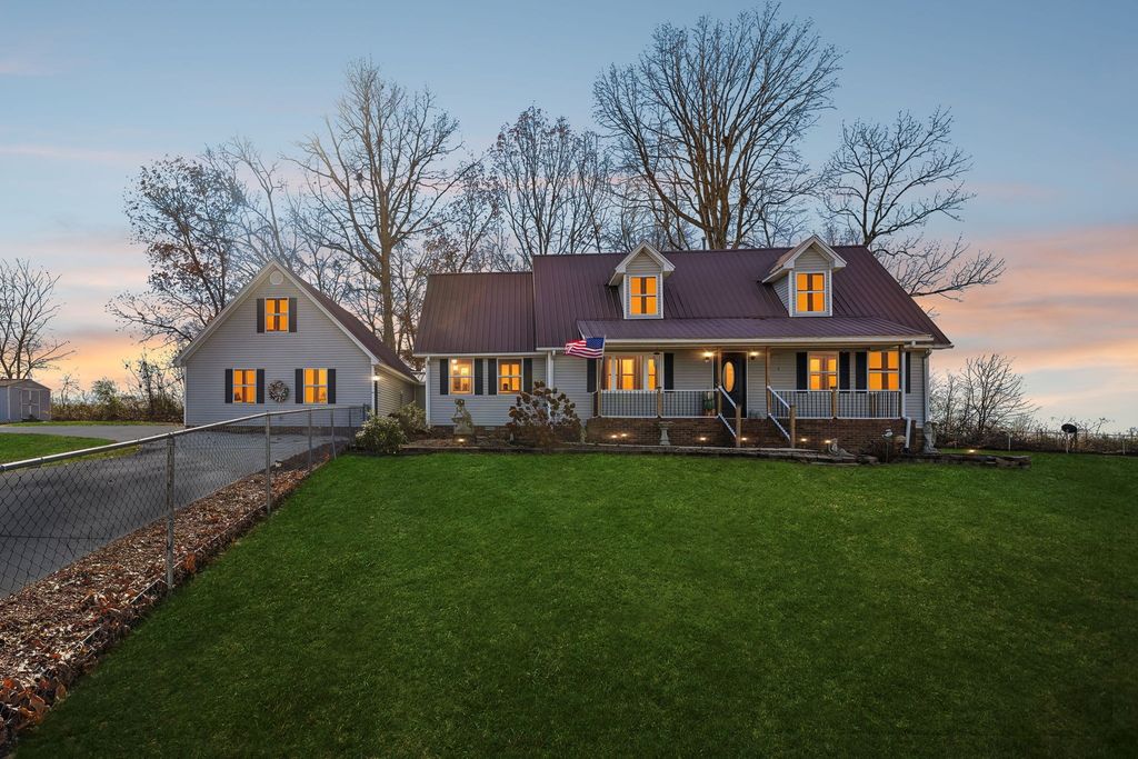 524 Willie Jarvis Rd, Sparta, TN 38583