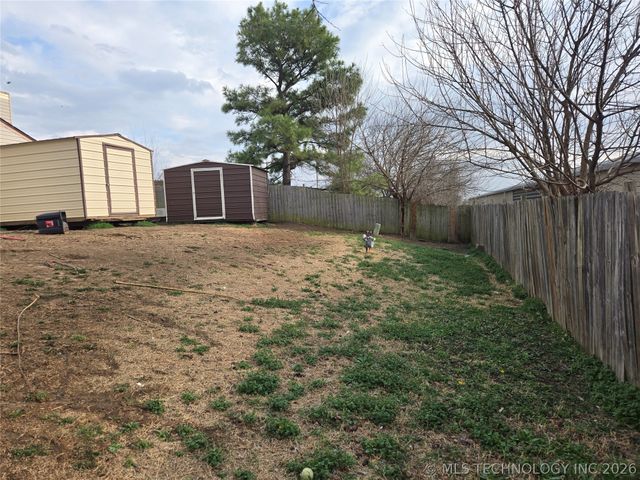 7804 N 117th East East Avenue, Owasso, OK 74055