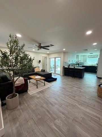 14552 SW 142nd Pl 14552, Miami, FL 33186