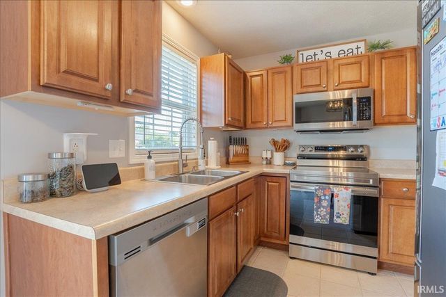 10614 Tecumseh Drive, Newburgh, IN 47630