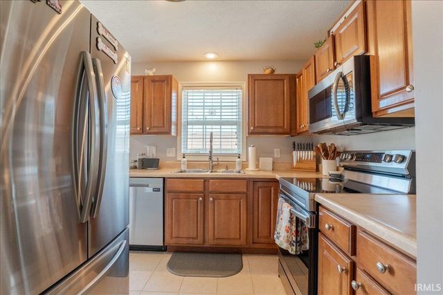 10614 Tecumseh Drive, Newburgh, IN 47630