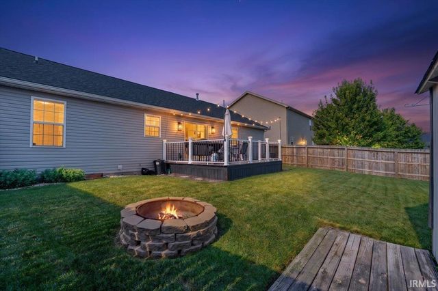 10614 Tecumseh Drive, Newburgh, IN 47630
