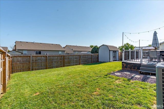 10614 Tecumseh Drive, Newburgh, IN 47630