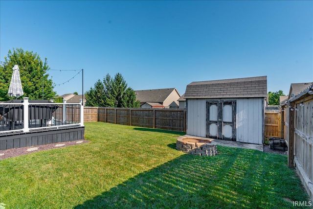 10614 Tecumseh Drive, Newburgh, IN 47630