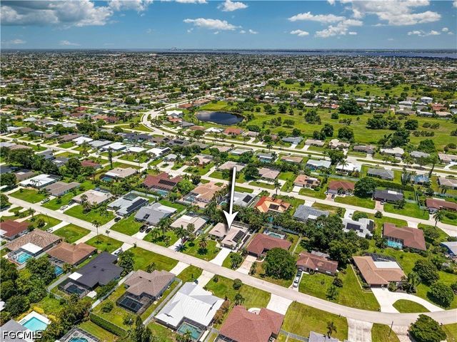 3735 SE 3rd PL, Cape Coral, FL 33904