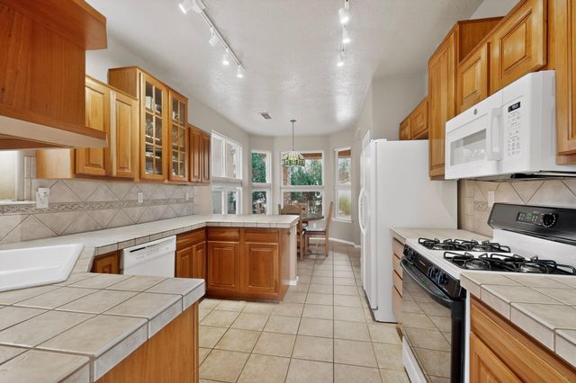 6209 Goldfield Place NE, Albuquerque, NM 87111