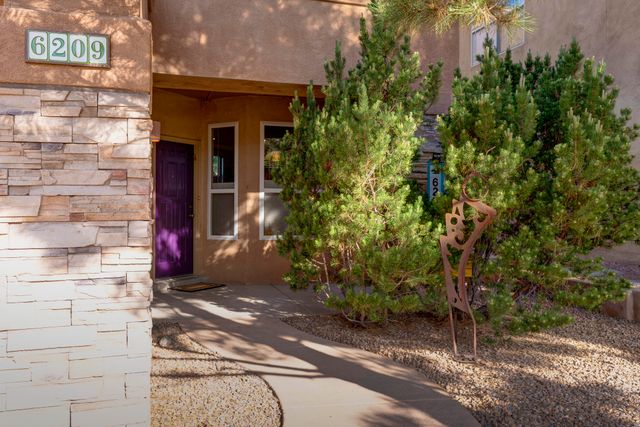 6209 Goldfield Place NE, Albuquerque, NM 87111