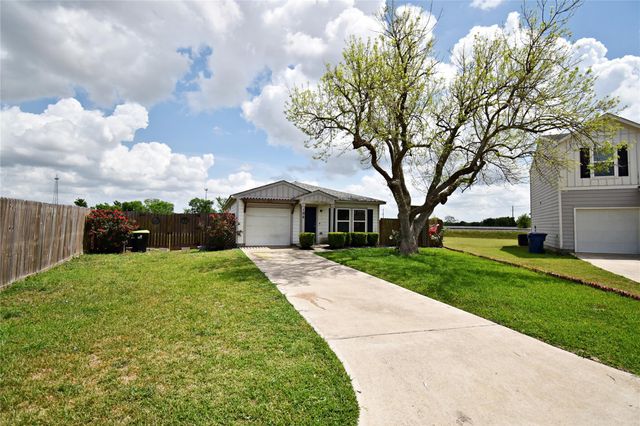 106 Collins Court, Kendleton, TX 77451
