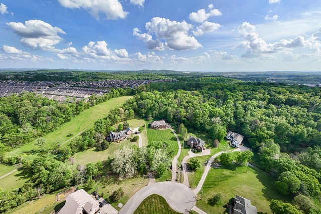 474 Bonnie Valley Dr, Lebanon, TN 37087
