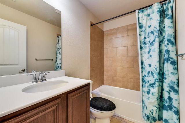 1300 Land Oak Road, Royse City, TX 75189