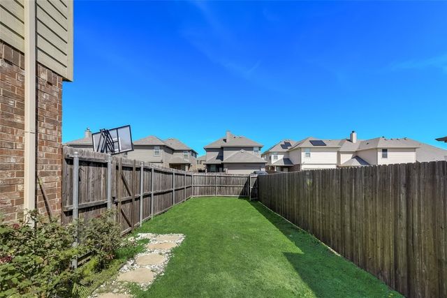 1300 Land Oak Road, Royse City, TX 75189