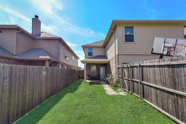 1300 Land Oak Road, Royse City, TX 75189